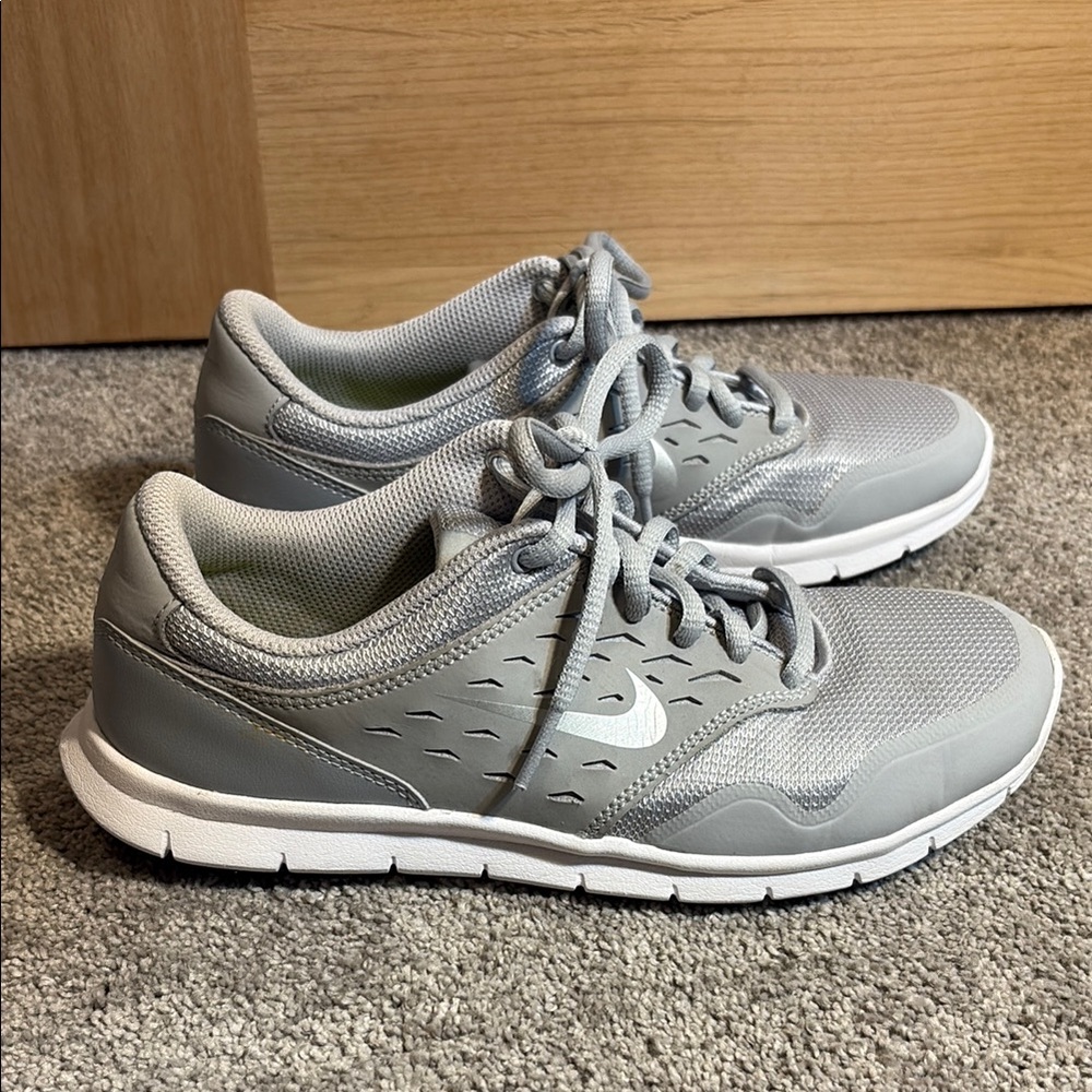 Silver/Gray Nike Orive NM Women's Athletic Shoes